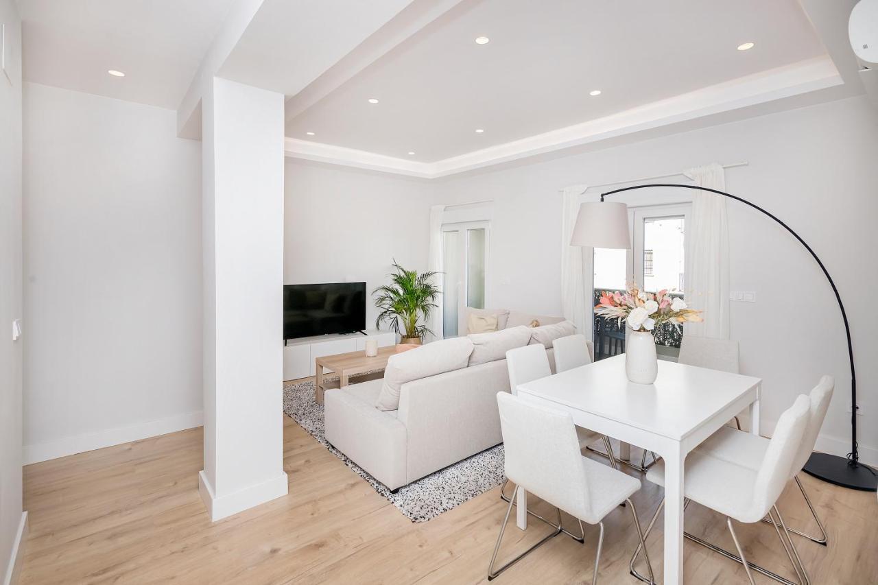 Eugenio City Center Apartment Малага Екстер'єр фото